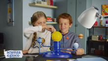 Carica l&#39;immagine nel visualizzatore di Gallery, Clementoni- Scienza&amp;Gioco La Chimica Sorprendente, 8+ Anni, Multicolore