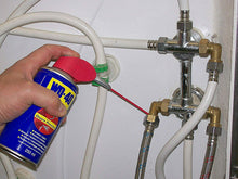 Carica l'immagine nel visualizzatore di Gallery, Bomboletta da 290 ml di lubrificante spary WD-40 Beccuccio di precisione spruzzo