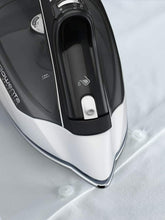 Carica l'immagine nel visualizzatore di Gallery, Ferro da stiro da 2200 W Rowenta DX1530 - Classe di efficienza energetica A