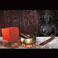 Carica l'immagine nel visualizzatore di Gallery, Campana Tibetana Armonica 7 Metalli 450 gr Originale del Nepal Antica Fatta...