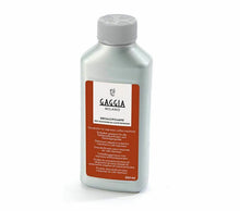 Carica l'immagine nel visualizzatore di Gallery, Soluzione Decalcificante per macchine del caffè espresso Gaggia Bottiglia 250 ml