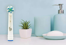 Carica l'immagine nel visualizzatore di Gallery, 8 x Tesine di ricambio compatibili per spazzolino elettrico Oral-B Cross action