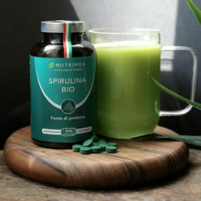 Carica l&#39;immagine nel visualizzatore di Gallery, Nutrimea Spirulina BIO | 540 Compresse Con Proteine Vegetali | Alga It