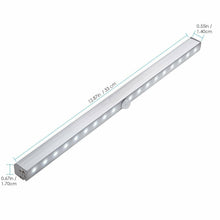 Carica l'immagine nel visualizzatore di Gallery, Lampada a 20 LED con sensore di movimento, alimentata a Batterie (non incl.)