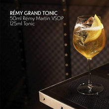 Carica l'immagine nel visualizzatore di Gallery, Remy Martin COGNAC VSOP 40% - 700ml Astucciato