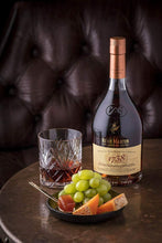Carica l'immagine nel visualizzatore di Gallery, Remy Martin 1738 Accord Royal Cognac - 700 ml Astucciato
