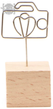 Carica l'immagine nel visualizzatore di Gallery, TOYMYTOY Segnaposto Legno Porta Foto da Tavolo in Base forma Tronco Supporto...