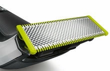 Carica l'immagine nel visualizzatore di Gallery, Philips OneBlade: 2 lame di ricambio - confezione da 2 pezzi QP220/50