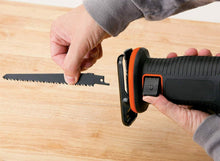 Carica l'immagine nel visualizzatore di Gallery, Black + decker 18 V batteria per sega a gattuccio, corsa 22 mm, Lunghezza...