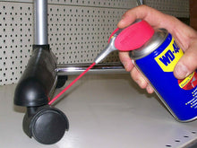 Carica l'immagine nel visualizzatore di Gallery, Bomboletta da 290 ml di lubrificante spary WD-40 Beccuccio di precisione spruzzo