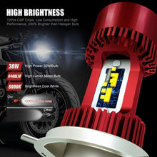 Carica l'immagine nel visualizzatore di Gallery, Lampadina LED H4 con luce bianco freddo per faro moto, Potente fascio luminoso