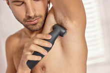 Carica l'immagine nel visualizzatore di Gallery, Philips, Serie Bodygroom 3000 rasoio per corpo delicato sulla pelle, BG3015/15