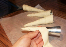 Carica l&#39;immagine nel visualizzatore di Gallery, Coni per croissant da forno Set 10 pezzi Acciaio inossidabile (140 mm x...