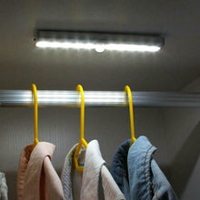 Carica l'immagine nel visualizzatore di Gallery, OxyLED Luci per armadio sensore di movimento,Illuminazione 3 Packs T02