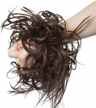 Carica l&#39;immagine nel visualizzatore di Gallery, Elastico per chignon effetto capelli finti, Coda di cavallo colore Castano, Hair