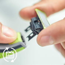 Carica l&#39;immagine nel visualizzatore di Gallery, Regolabarba Philips QP2530/30 OneBlade con 4 pettini per regolare rifinire rade