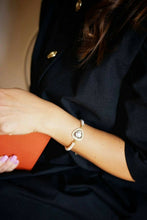 Carica l'immagine nel visualizzatore di Gallery, Cammeo Floreale, Perla &amp; Cristallo Bracciale, Oro Spazzolato MADE IN ITALY- mostra il titolo originale