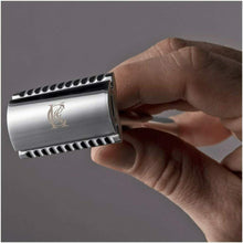 Carica l'immagine nel visualizzatore di Gallery, Rasoio di sicurezza King C. Gillette per barba uomo + 5 lamette a doppio taglio