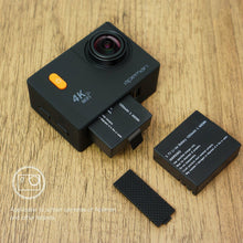 Carica l'immagine nel visualizzatore di Gallery, Caricabatteria + 2x1050mAh Batterie ricaricabili per Action Cam A66 A60 A70 A80