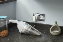 Carica l'immagine nel visualizzatore di Gallery, Aspiratore Portatile Ricaricabile BLACK+DECKER NVC115JL-QW Dustbuster 3,6V