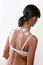 Carica l&#39;immagine nel visualizzatore di Gallery, Elettrostimolatore muscolare e nervoso digitale - Sanitas SEM 43 66130