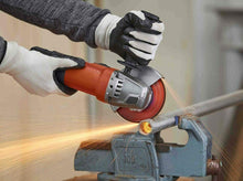 Carica l'immagine nel visualizzatore di Gallery, Smerigliatrice Angolare BLACK+DECKER BEG110-QS da 750 W, Disco da 115 mm