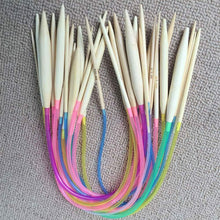 Carica l'immagine nel visualizzatore di Gallery, ULTNICE 40cm Ferri da Maglia Circolari di Bambu con Tubo Colorato 18 paia