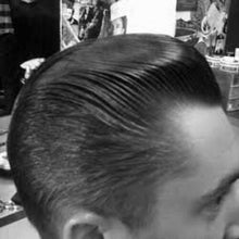 Carica l'immagine nel visualizzatore di Gallery, Uppercut Deluxe Hair Pomade Pomata Per Capelli Rockabilly Super Strong a...