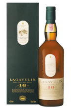 Carica l'immagine nel visualizzatore di Gallery, Lagavulin 16 Anni Islay Single Malt Scotch Whisky 70cl (Astucciato)