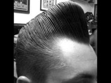 Carica l'immagine nel visualizzatore di Gallery, Uppercut Deluxe Hair Pomade Pomata Per Capelli Rockabilly Super Strong a...