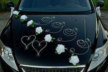 Carica l'immagine nel visualizzatore di Gallery, Bouquet di fiori artificiali come decorazione auto per Reinweiß / Weiß