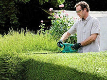 Carica l&#39;immagine nel visualizzatore di Gallery, Tagliasiepi elettrico per giardinaggio da 420W lama da 45cm, Bosch
